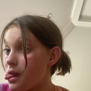 Meet your Posher, Ainsley